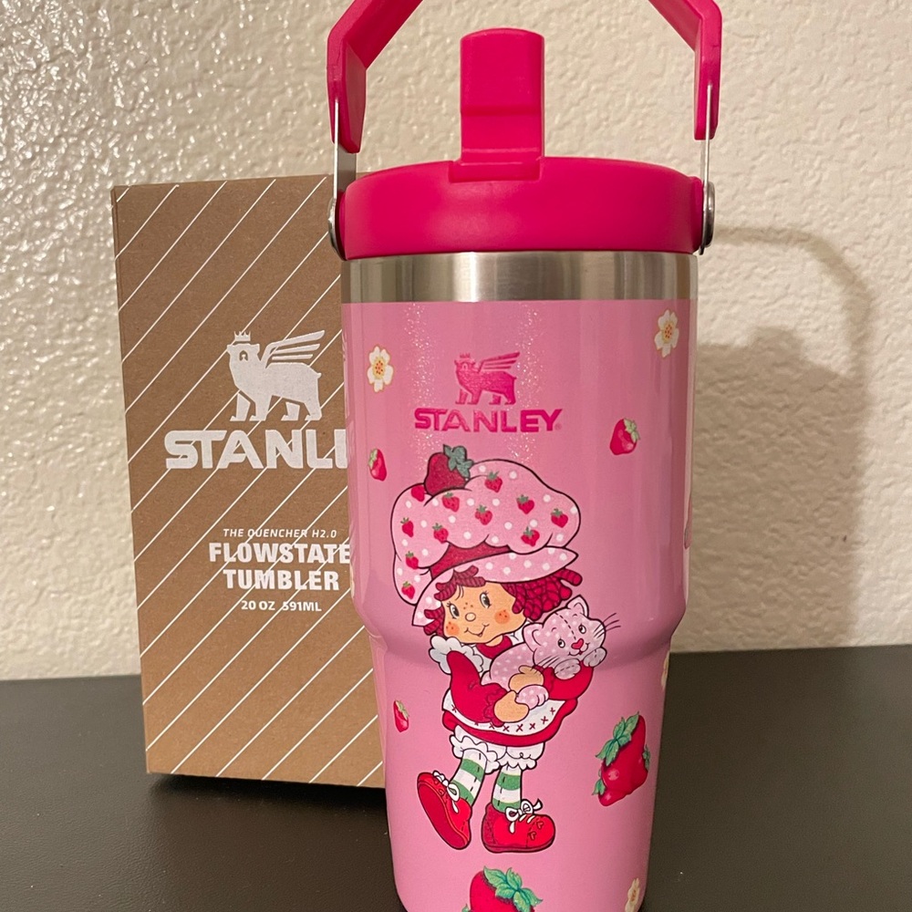 Strawberry shortcake tumbler